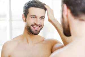 modelowanie męskich fryzur